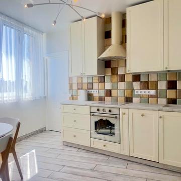 Академіка Заболотного вул., 15-В