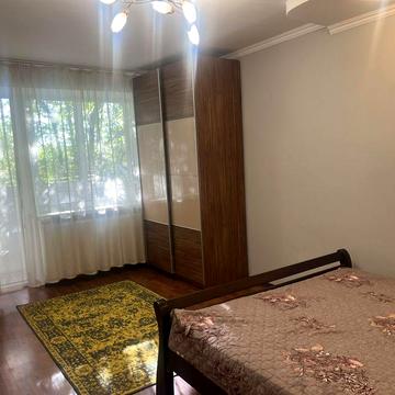 Здається 2-х кімн кв-ра по вул. Сечені в. м. Ужгород