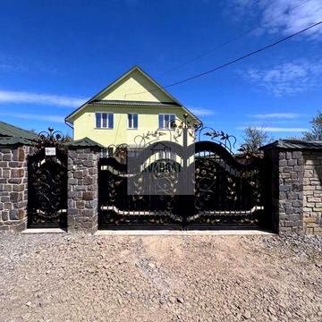 Продам готовий будинок з альтанкою, гаражем і великим плодовим садом