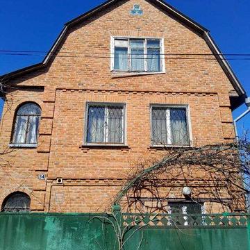 Дача на лiто в Княжичах до Киэва 12 км. Iнернет, газ, душ, с\у у домi. Ялинка