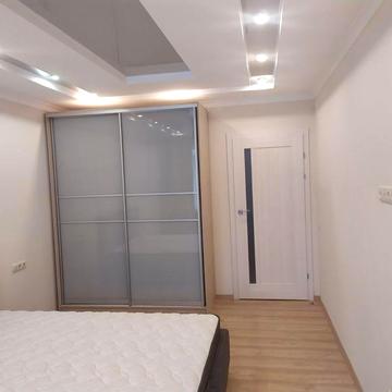 2к новобудова ву.Макогона, центр