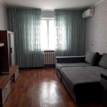 Простора 1к Урлівська, 38а ст.метро Позняки Осокорки - 15 хв пішки до метро Лівобережна -15 хв маршруткою