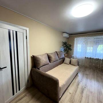 2-х кімнатна. Власник. Є місце під гараж