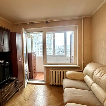 Андрія Малишка вул., 3