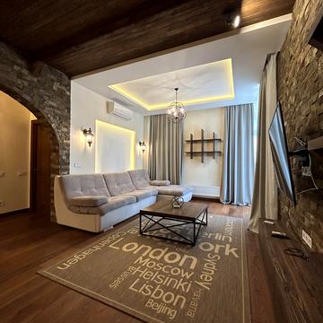 Саперне Поле вул., 12