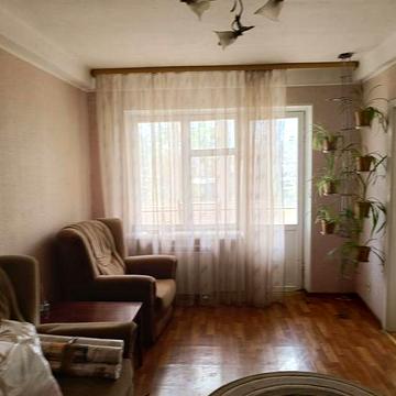 Сдам трёхкомнатную квартиру на соцгороде. Собственник