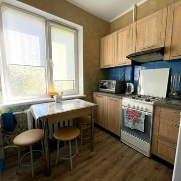 Здам однокімнатну квартиру. 2й поверх. Біля школи й садочка. Вул.Вербова