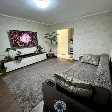 Продам 3-кімнатну квартиру від власника ТОРГ, Жадова (за Атб), 65 м², ремонт, меблі