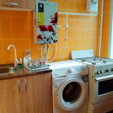 Здам затишну 1-кімнатну квартиру довгостроково