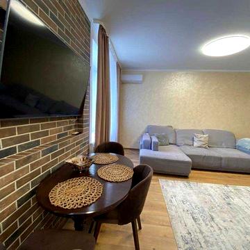 Оренда 1 кімн. квартири в самісінькому Центрі міста.