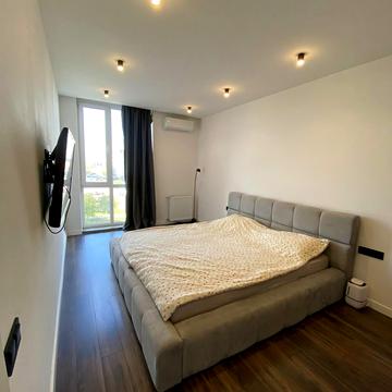 Вячеслава Чорновола просп. (), 69