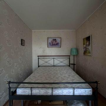 Вацлава Гавела бульв. (Івана Лепсе), 36