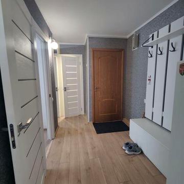 Продаж 3 кімнатної квартири на Довженка