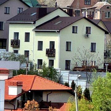 Продам трьохповерховий дуплекс по Івана Богуна !!!