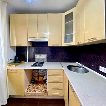 Івасюка 17, оренда затишної 2-к квартири, Оболонь 5 хв, газ!