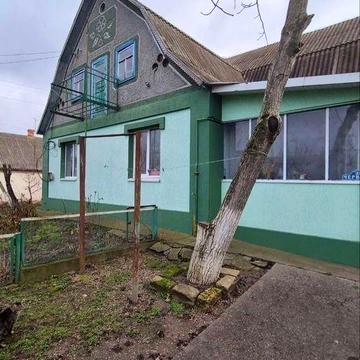 Продаж будинку в центрі с. Фурси