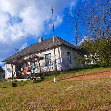 Продаж будинку з ділянкою