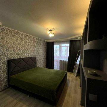 Здається 3-х кімнатна квартира (вул. Харківська)