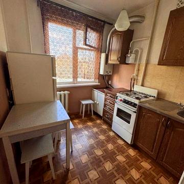 Продаж 3 кім кв на вул. Небесної сотні