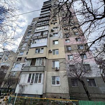 2 ком  двухстороняя в кирпичном доме с балконом 8/14 ,52 м -35000