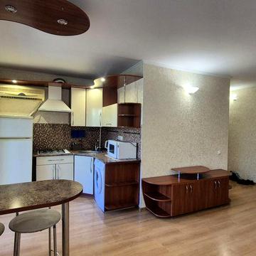 Аренда 2 х Ком кв ( Раздельная ) Пр Гагарина / Сегедская