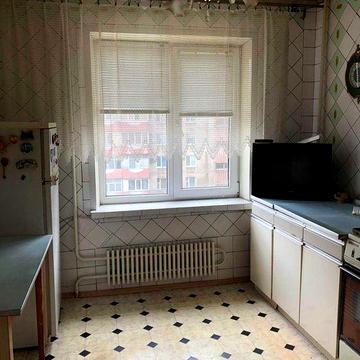 Продам двухкомнатную квартиру на Песках