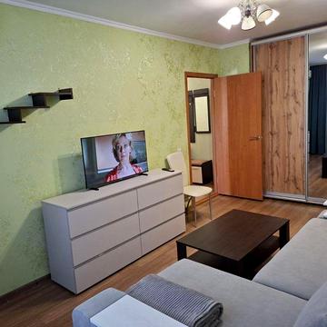 Оренда 1-но кімн. квартири на Космосі.