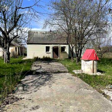 Продам будинок -дача в с.Студениця зі зручностями.
