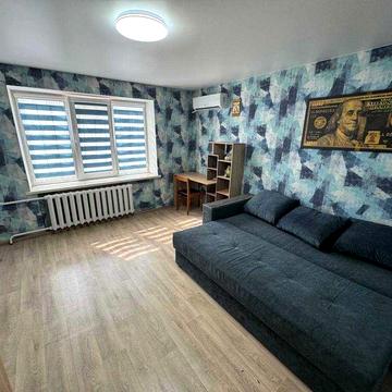 Оренда однокімнатної квартири в центрі!! 1 поверх!!