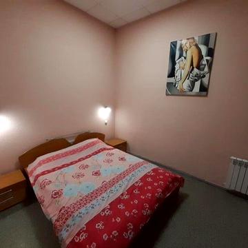 Двухкомнатная квартира возле железнодорожного вокзала