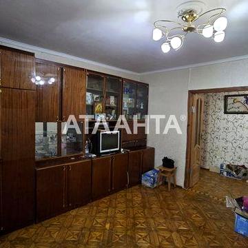 2-комнатная в кирпичном доме, большая площадь, рядом рынок