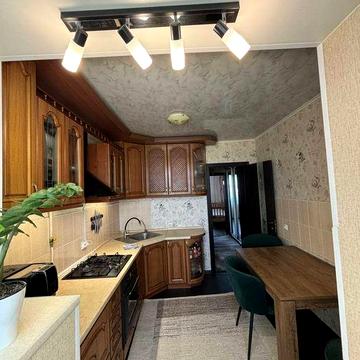 Продам 2-х комнатную квартиру !