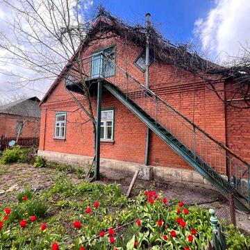 Житловий будинок, в районі Вороніна, для великої сімї