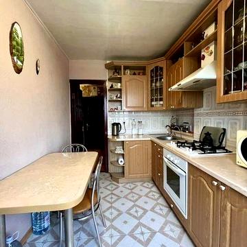 Продається 3 кімнатна квартира