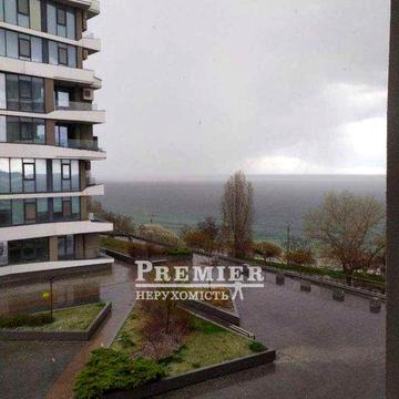 Продам однокімнатну квартиру на першій лінії від моря