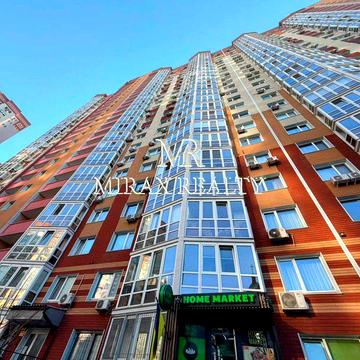Продаж видової 2-кім квартири 66 м2  ЖК Патріотика Осокорки вул Бориса Гмирі 12Б