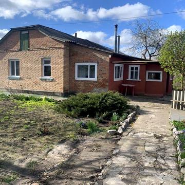 Продаж частина будинку