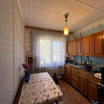 Продам 2х ком квартиру на Бочарова/ Крымский бульвар