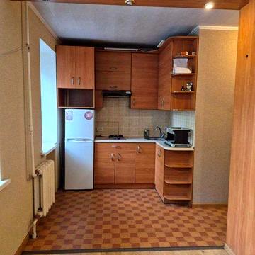 Здам 1 кімн. квартиру на Київській.  Ремонт.  1/9 цегл. 5000