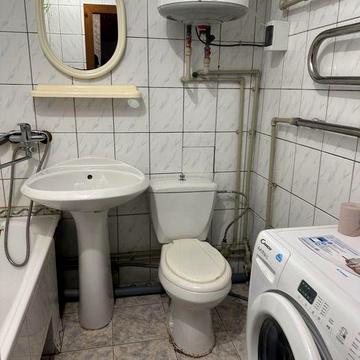 1 кімнатна Центр район аграрноі академіі