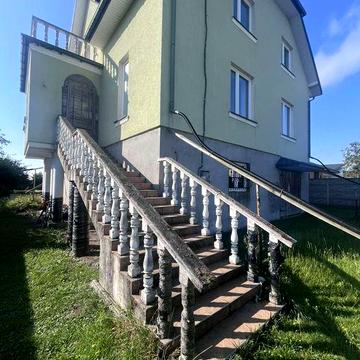 Продаж будинка смт Жвирка поруч с м. Шептицький рядом с річкой Буг