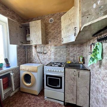 Однокімнатна Новомиколаївка 5000 грн 9 поверх