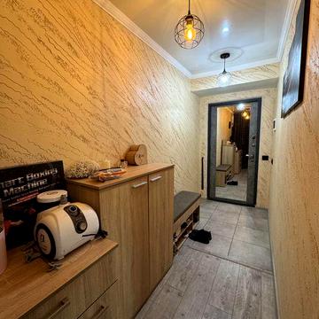 Продам 2-ком квартиру с хорошим ремонтом Совхоз по ул.Молодёжная.