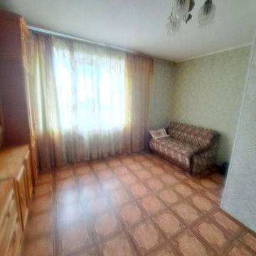 Продається 1кім.кв. в центрі ( Яхт- клуб)
