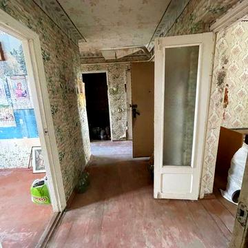 Продам 2 км квартиру та гараж