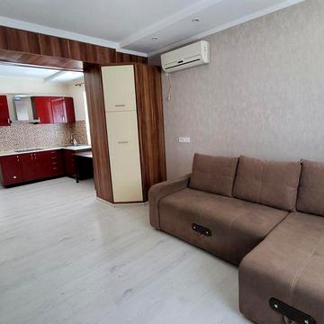 Світла та затишна квартира 36,6м².