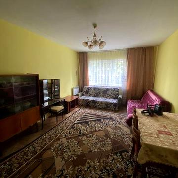 Здається 3 кімнатна квартира район Дастор