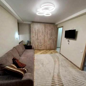 Оренда однокімнатної квартири. Площа Фестивальна. З ремонтом