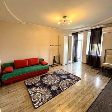 Сдается 1 ком кв Вознесеновском р-не по ул Леонида Жаботинского 49