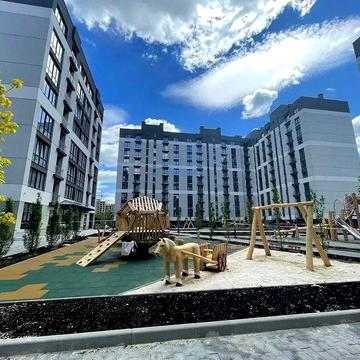 Продається велика двокімнатна квартира в новому ЖК!